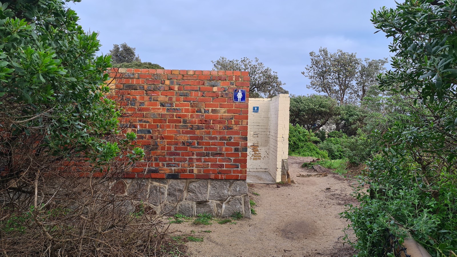 Public Toilets Shire Hall Beach