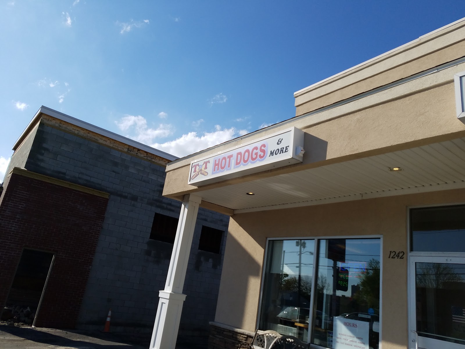 TNT GRILLE