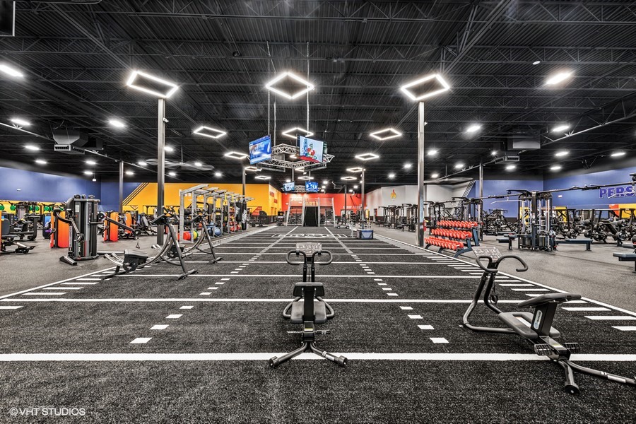 Crunch Fitness - Middleburg Heights